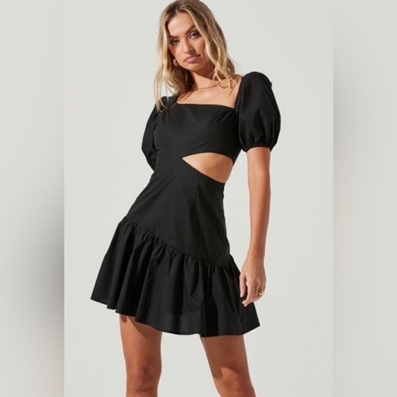 ASTR the Label Mayfair Side Cut Out Puff Sleeve Mini Dress, Size Small - Picture 2 of 9